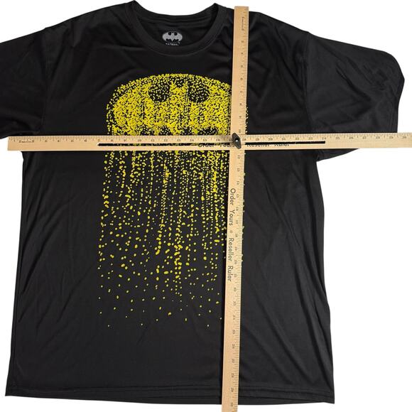 Batman Dripping Logo Shirt XL Black Yellow Raised Print DC Comics 2017 Polyester - Picture 11 of 12